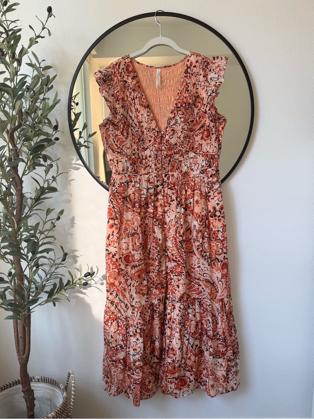 AnthropologieThe Peregrine Smocked Paisley V-Neck Midi Dress, Peach Rust L